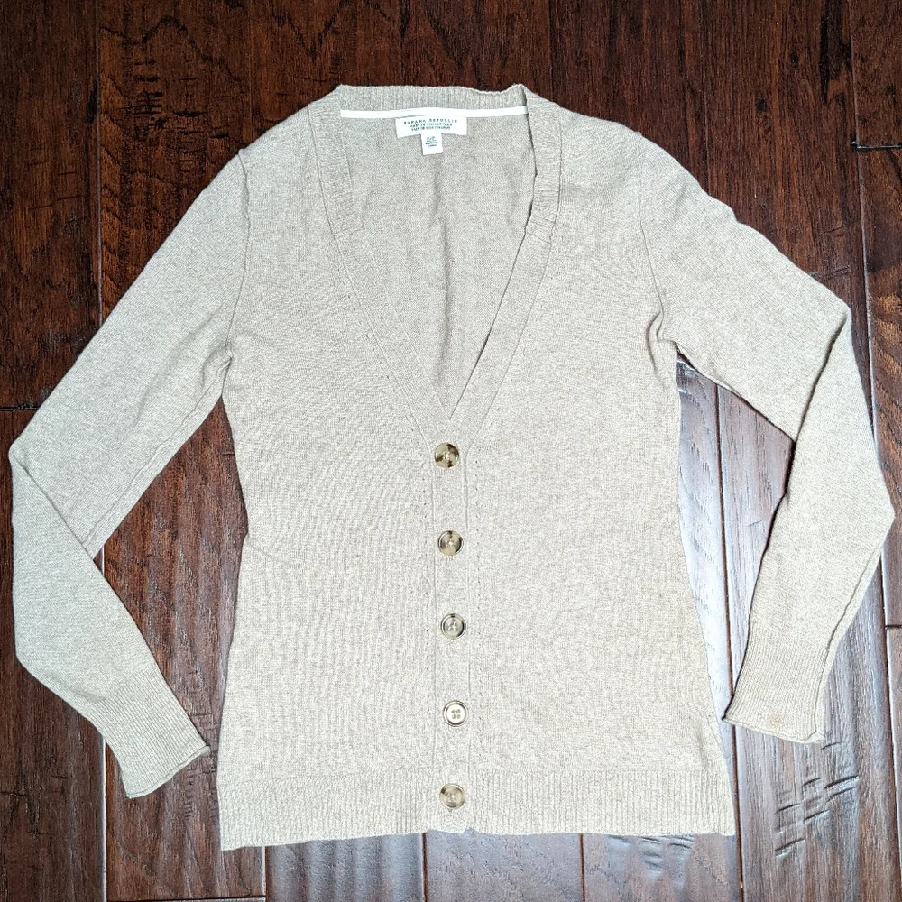 Tan Banana Republic Cardigan - Picture 1 of 15